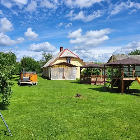 Vana-soeoedi Puhkemaja Urvaste (Voru)