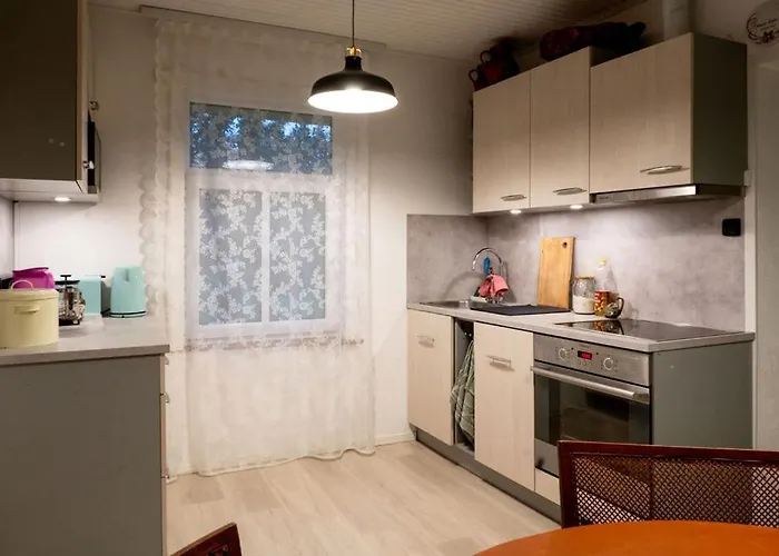 Vana-soeoedi Puhkemaja * Urvaste (Voru)